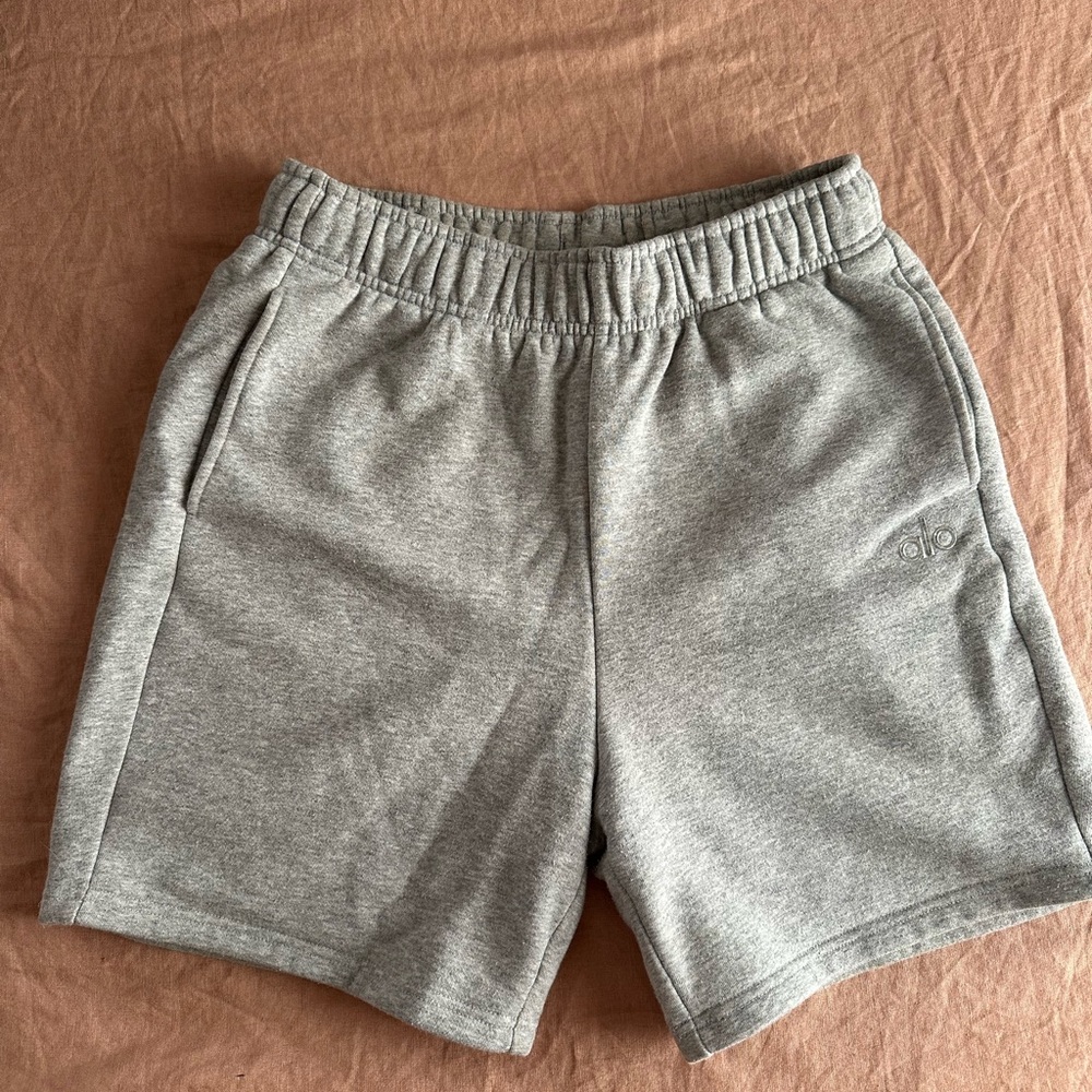 ALO Yoga Women's Sweat Shorts - Picture 2 of 6